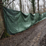 Bâche géante déployée pour la chasse à courre : l’ASPAS dépose plainte !